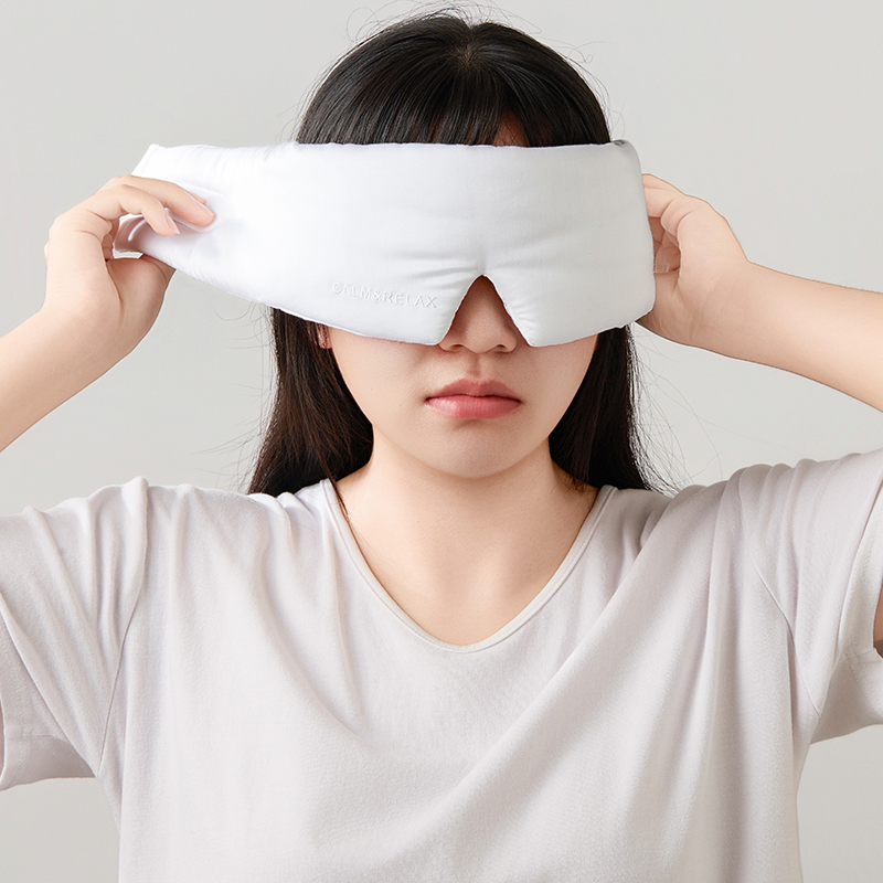 Why Cool, Breathable Fabrics Improve Sleep Quality